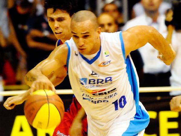 Sesc traz o jogador Alex Garcia do Bauru Basket para bate-papo neste sábado  (14) - Social Bauru